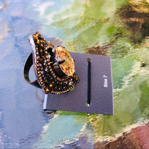 Yellow Stoned Statement Ring Size 7 - Picture 6 of 8